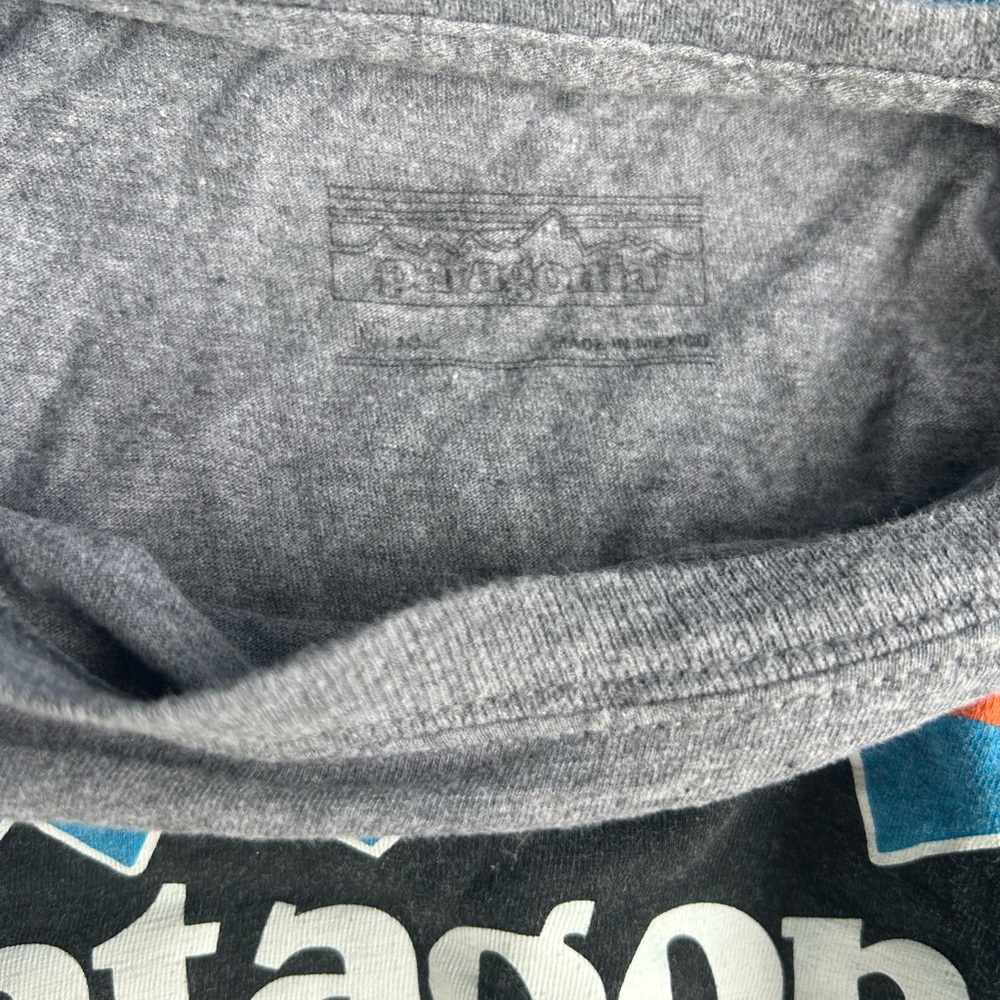 Patagonia kids, short sleeve, T-shirt, size medium